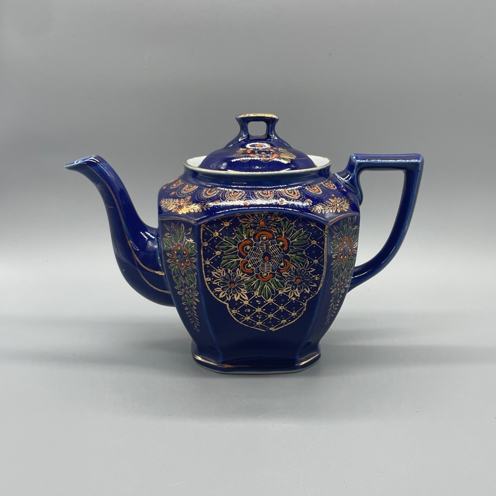 40s Seiei & Co. Japan Cobalt Blue and Gold Hexagonal Teapot